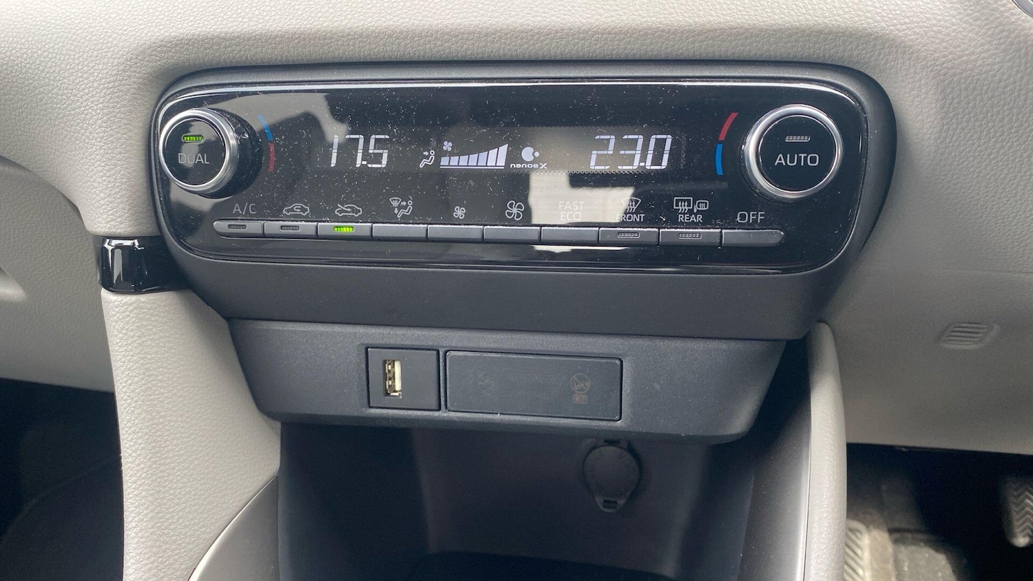 Used Toyota Yaris for sale - 76473322: Photo 30