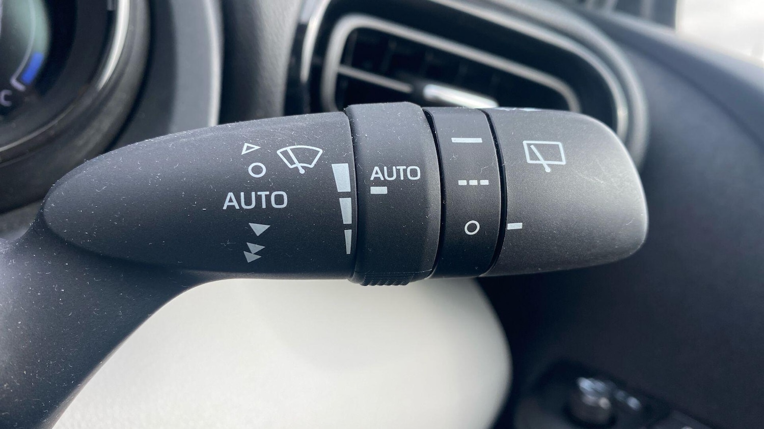 Used Toyota Yaris for sale - 76473322: Photo 40