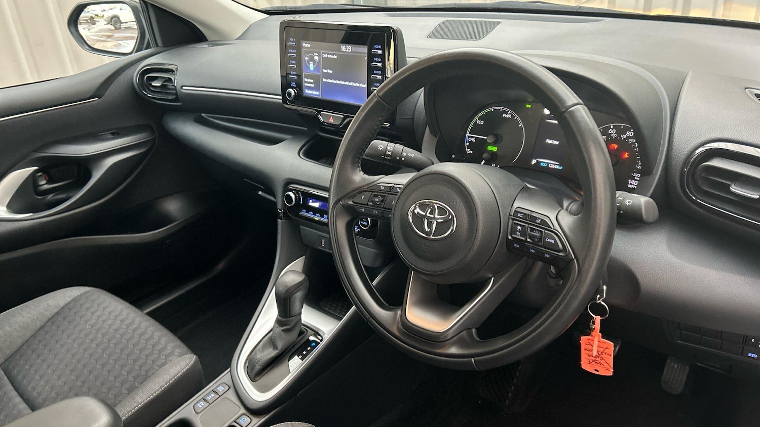 Used Toyota Yaris 2023 for sale - 76802366: Photo 10