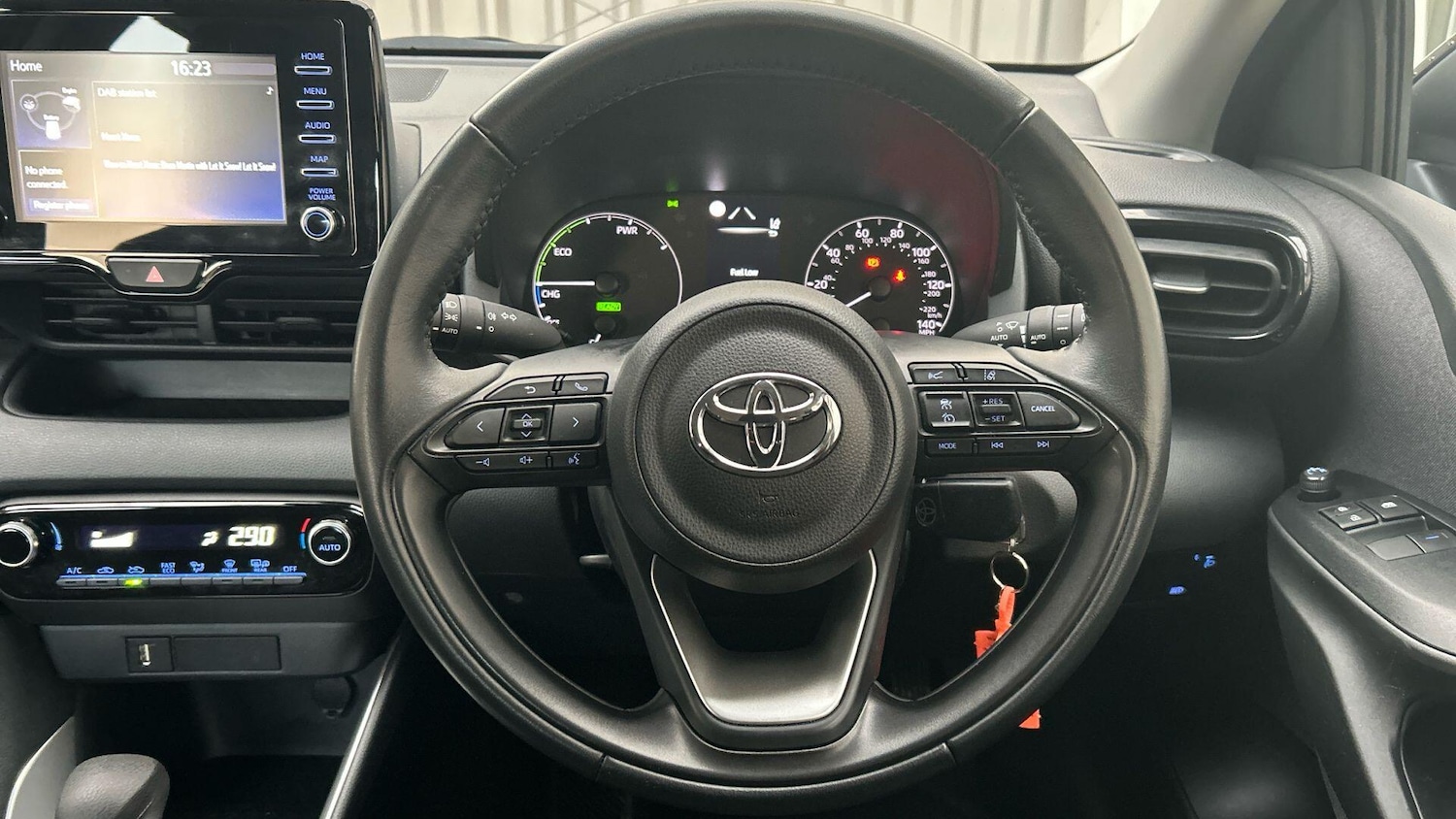 Used Toyota Yaris 2023 for sale - 76802366: Photo 12