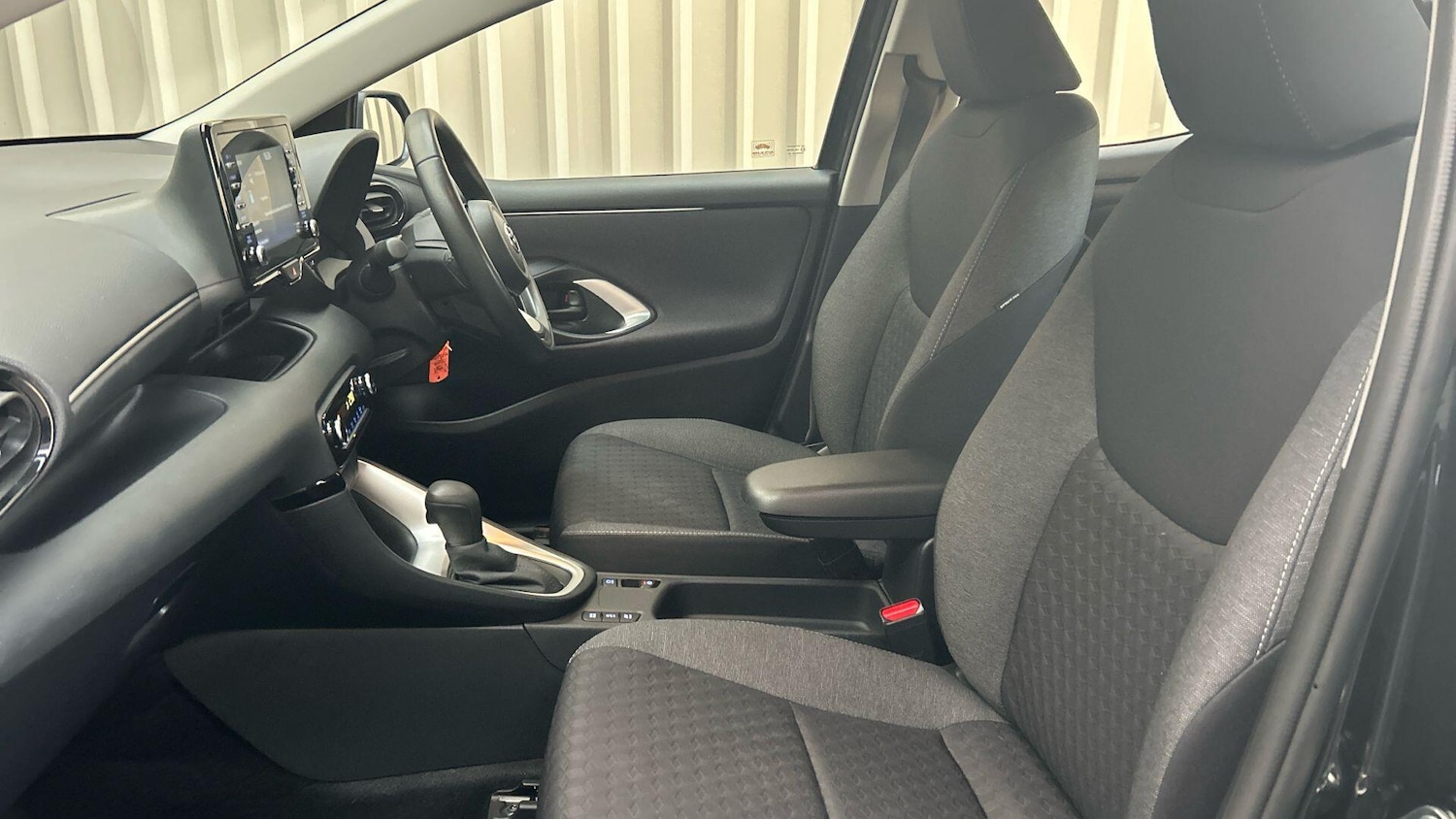 Used Toyota Yaris 2023 for sale - 76802366: Photo 14