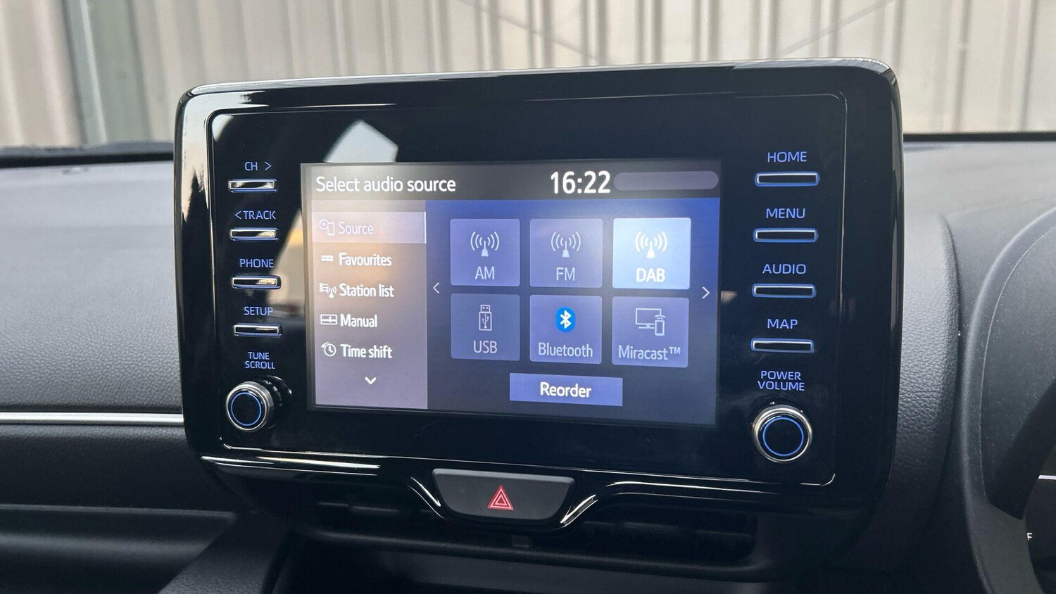 Used Toyota Yaris 2023 for sale - 76802366: Photo 24