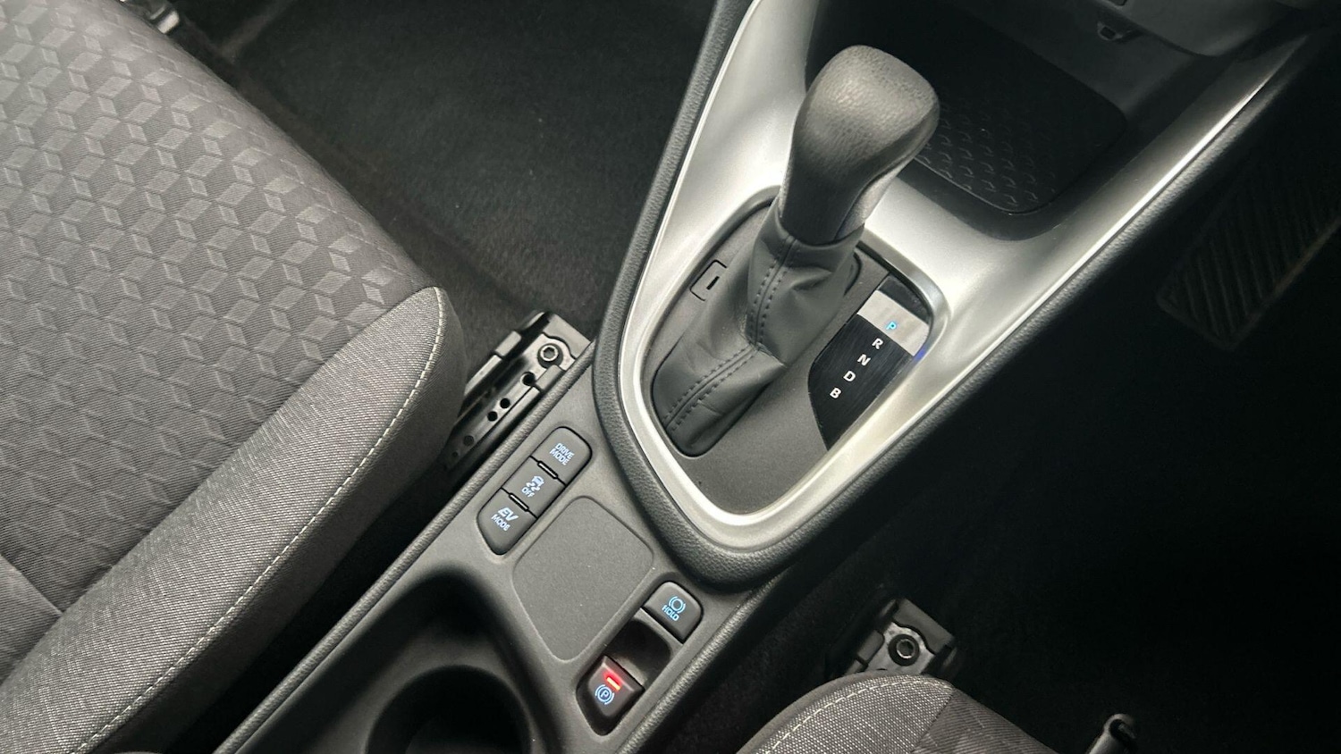 Used Toyota Yaris 2023 for sale - 76802366: Photo 30