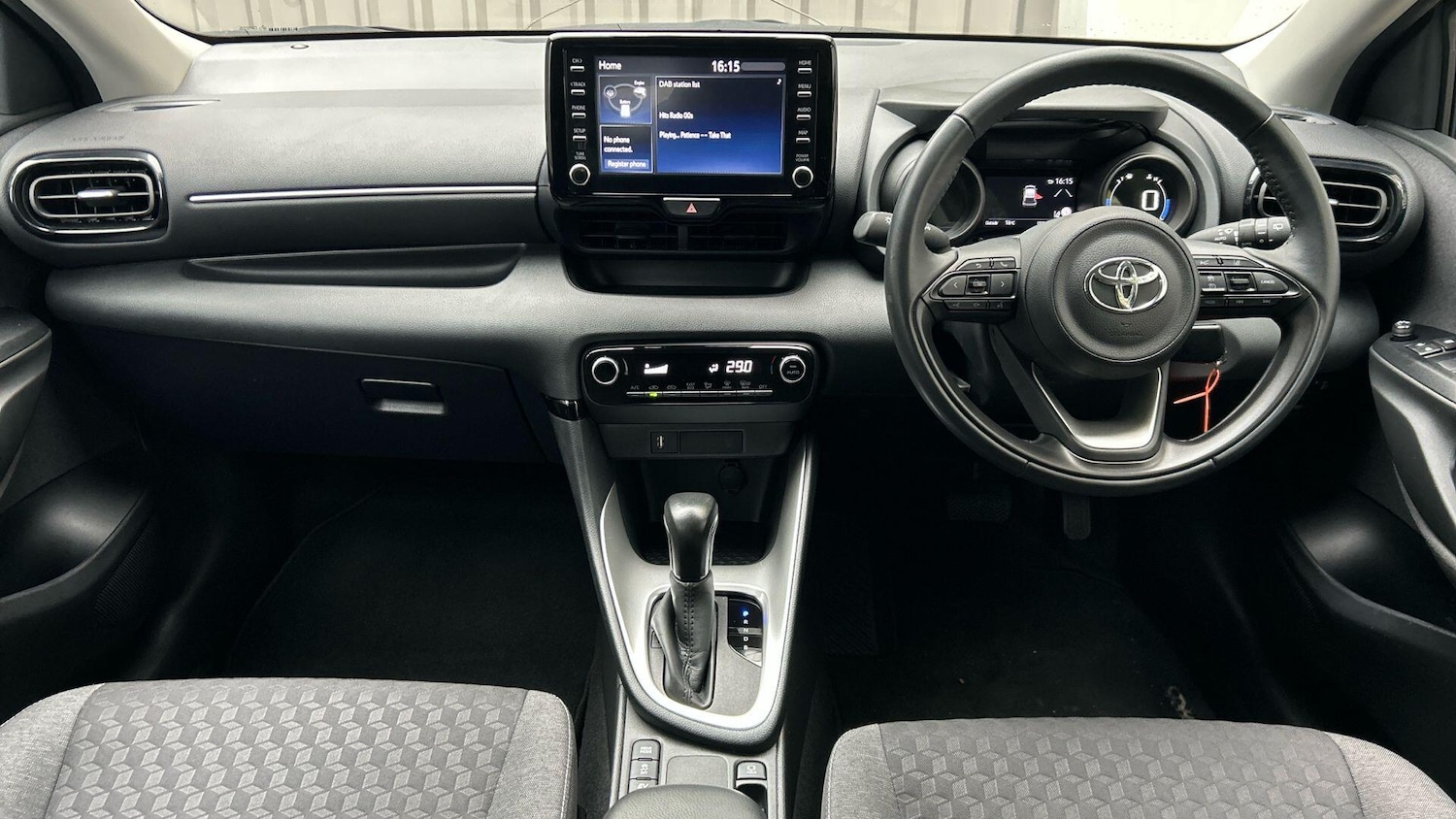 Used Toyota Yaris 2022 for sale - 76138205: Photo 11
