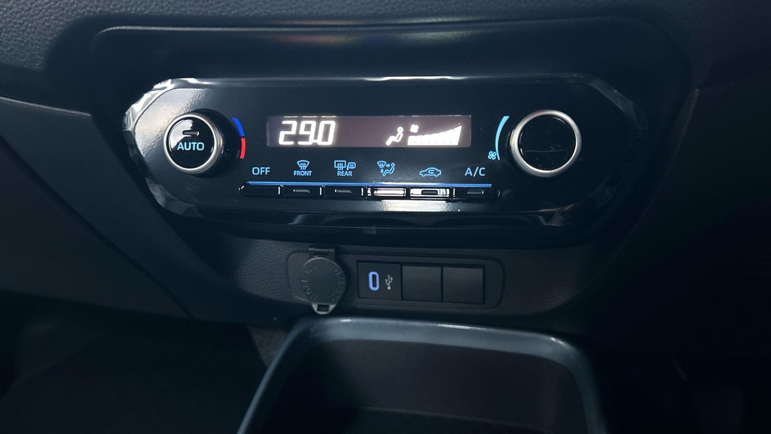 Used Toyota Aygo X 2025 for sale - 77203523: Photo 27