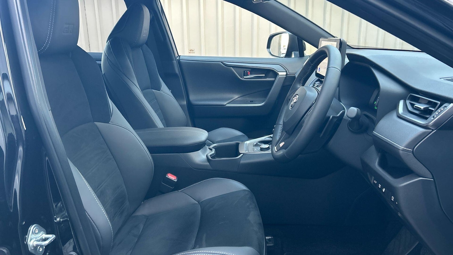 Used Toyota RAV4 2025 for sale - 76607182: Photo 15