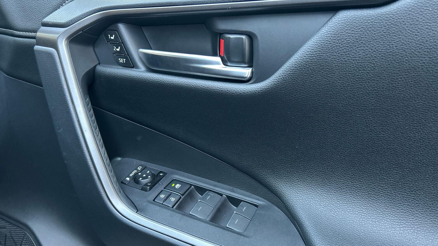 Used Toyota RAV4 2025 for sale - 76607182: Photo 37