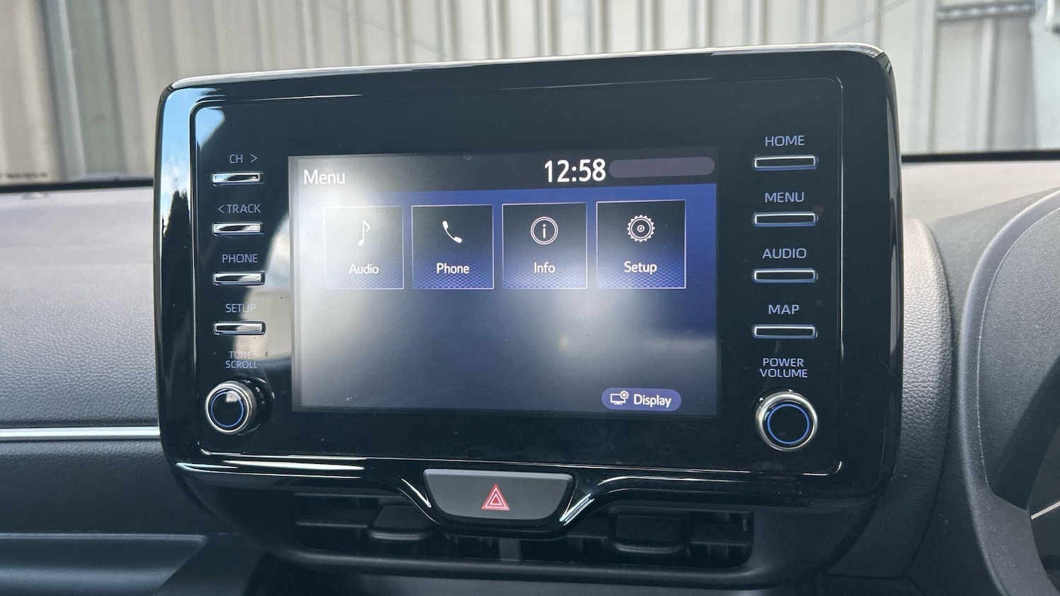 Used Toyota Yaris 2022 for sale - 76457936: Photo 28