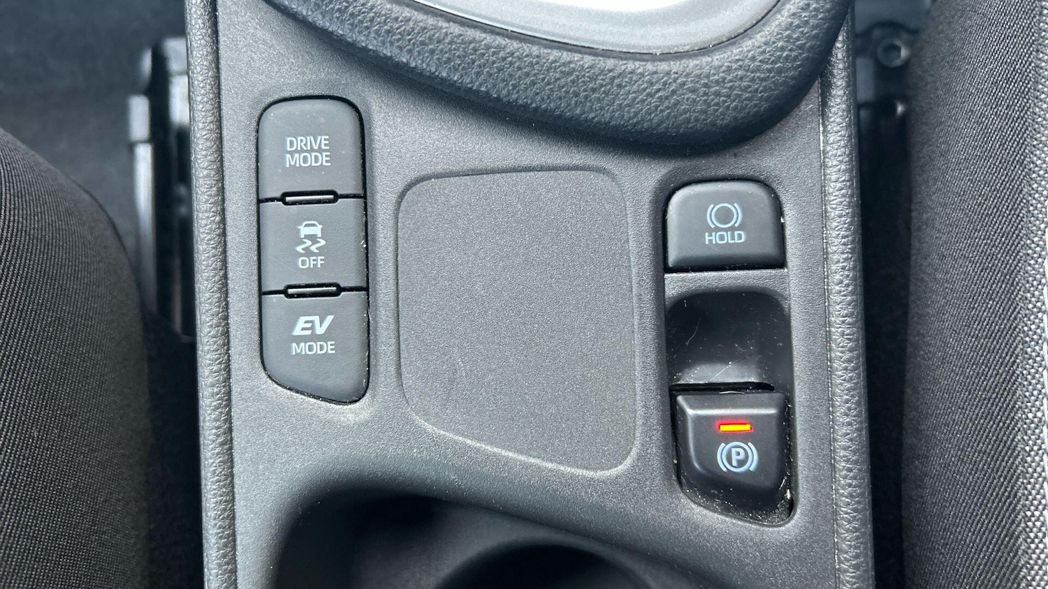 Used Toyota Yaris 2022 for sale - 76457936: Photo 34