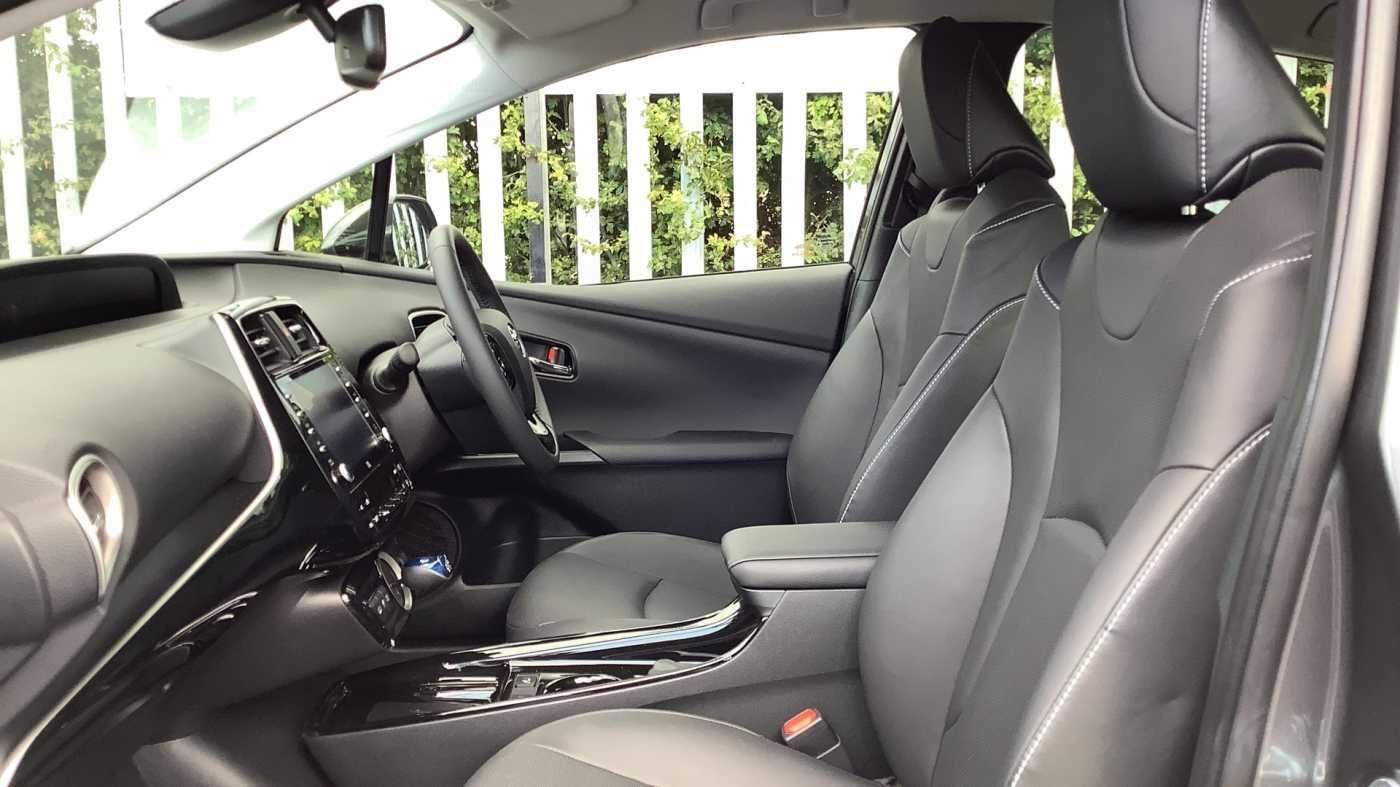 Used Toyota Prius 2021 for sale - 76550666: Photo 13