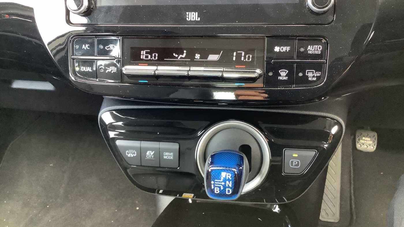 Used Toyota Prius 2021 for sale - 76550666: Photo 27