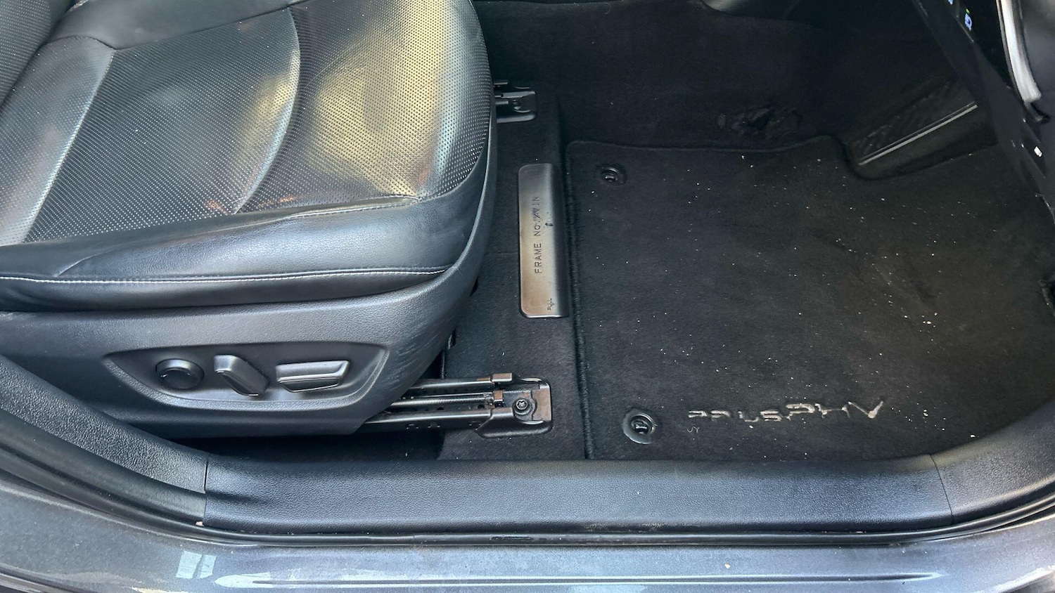 Used Toyota Prius 2021 for sale - 76550666: Photo 37