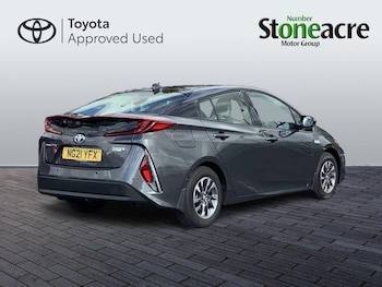 Used Toyota Prius 2021 for sale - 76550666: Photo
