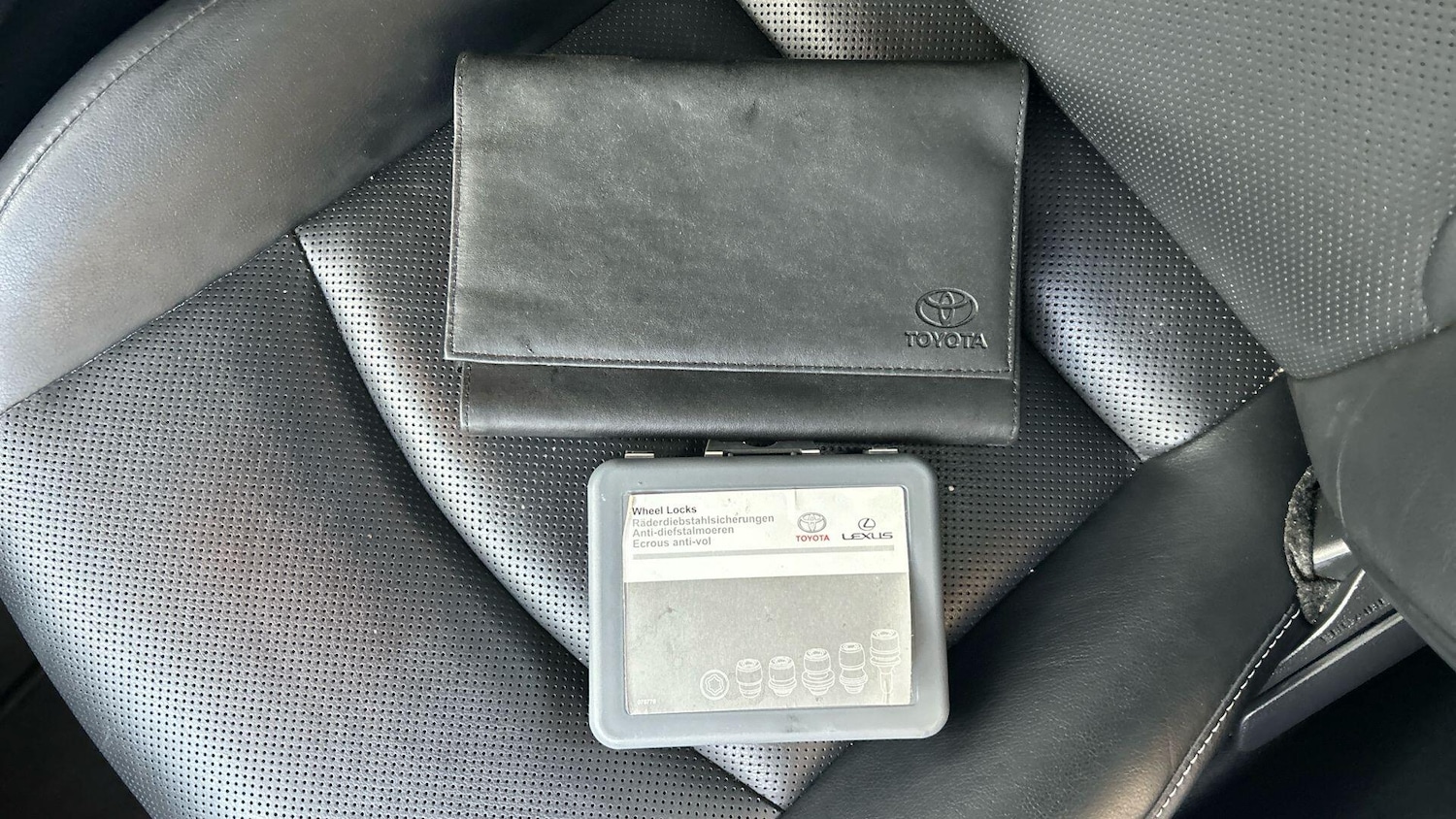 Used Toyota Prius 2021 for sale - 76550666: Photo 40