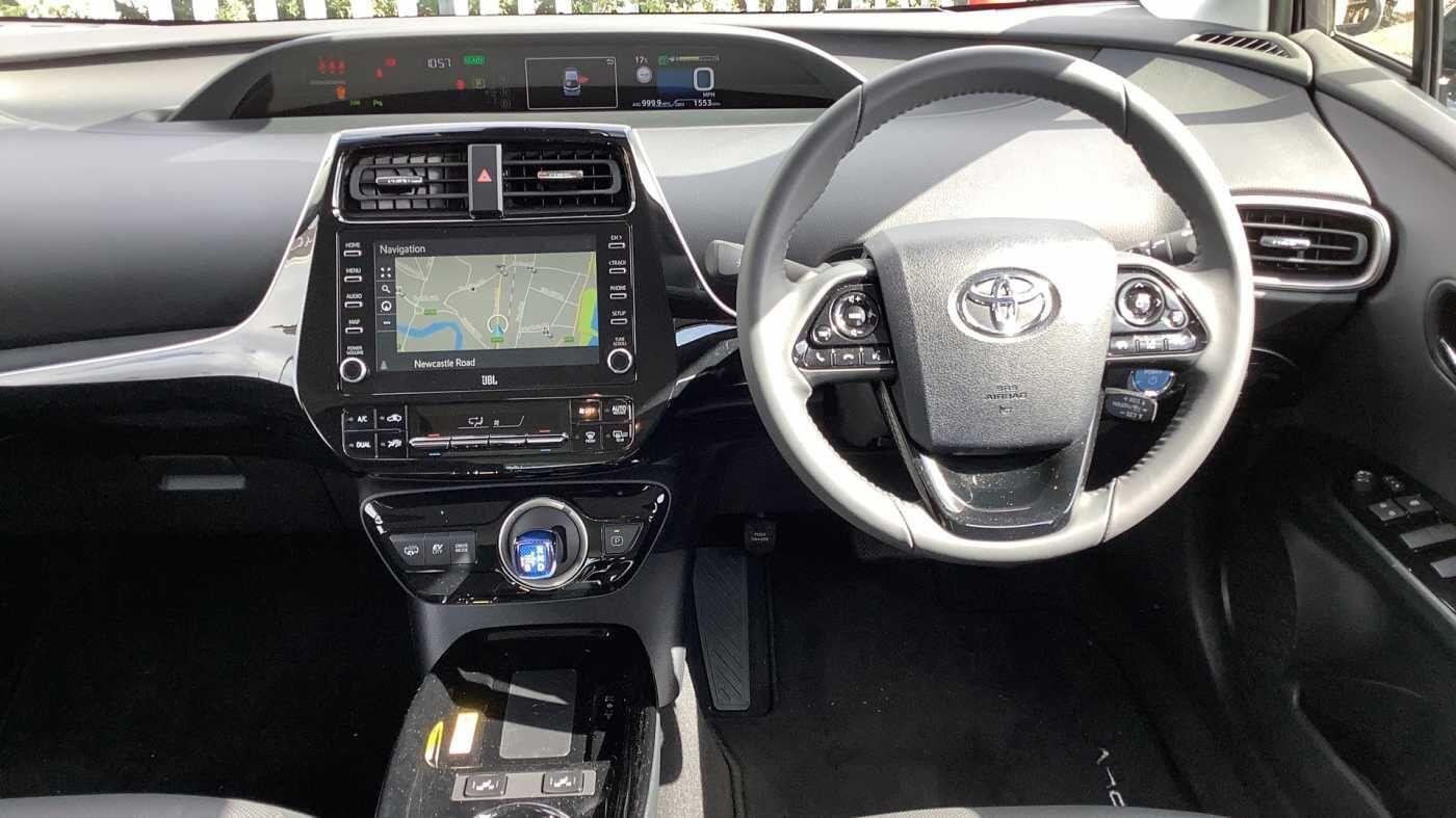 Used Toyota Prius 2021 for sale - 76550666: Photo 9