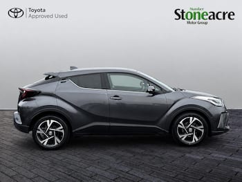 Used Toyota C-HR 2023 for sale - 79645458: Photo