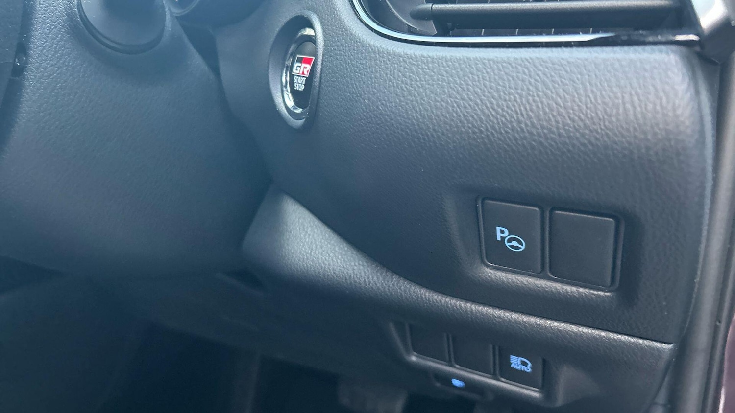 Used Toyota C-HR 2022 for sale - 77203030: Photo 37