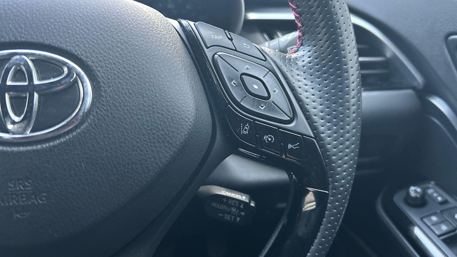 Used Toyota C-HR 2022 for sale - 77203030: Photo 40