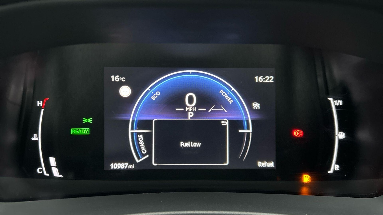 Used Toyota C-HR 2024 for sale - 76456831: Photo 15