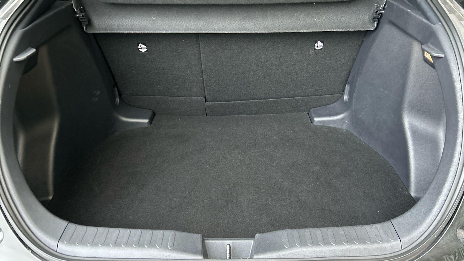 Used Toyota C-HR 2024 for sale - 76456831: Photo 20