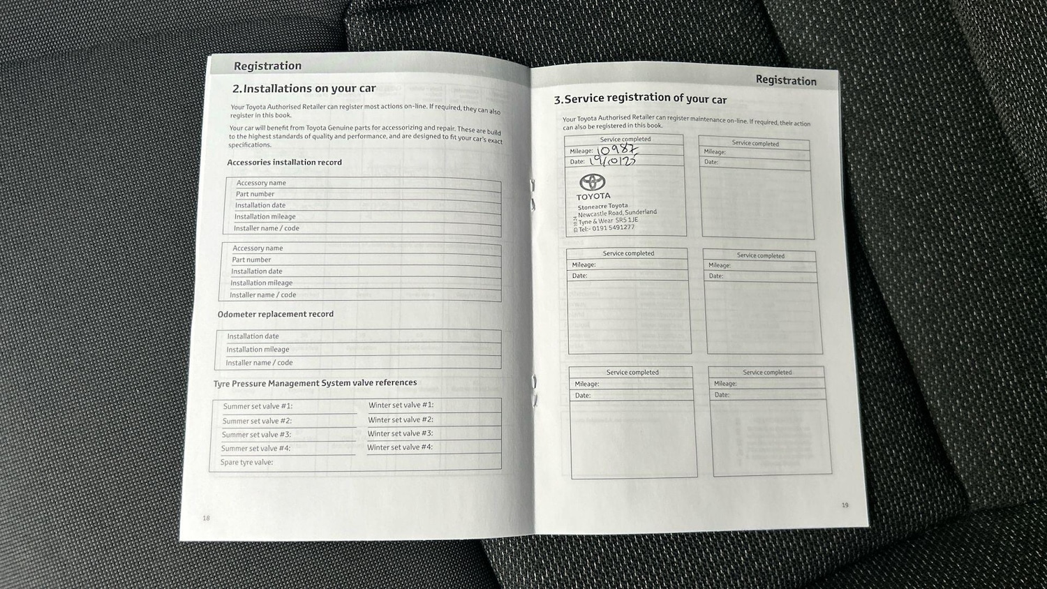 Used Toyota C-HR 2024 for sale - 76456831: Photo 23