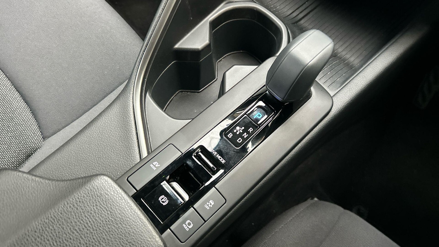 Used Toyota C-HR 2024 for sale - 76456831: Photo 29