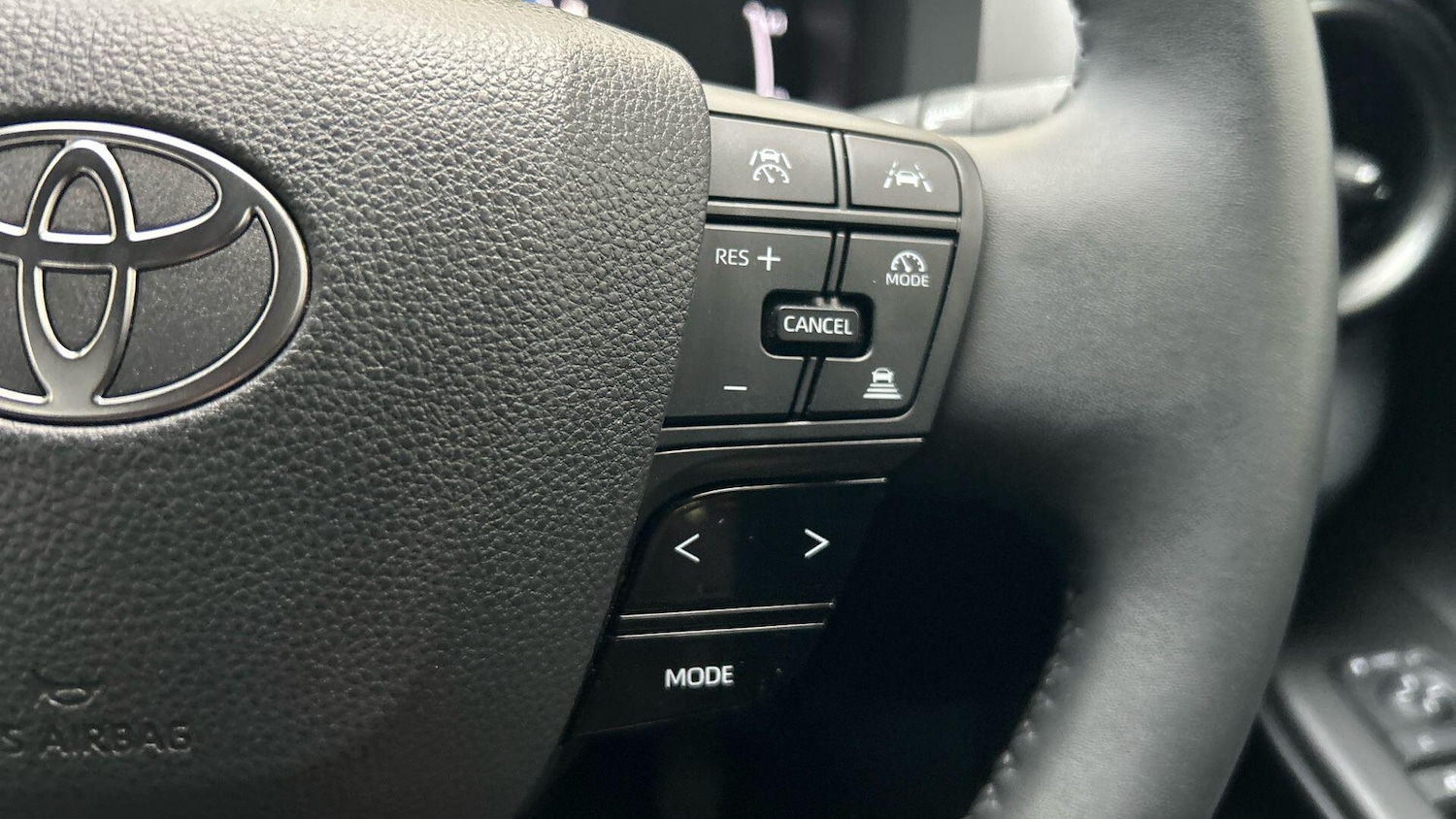 Used Toyota C-HR 2024 for sale - 76456831: Photo 36