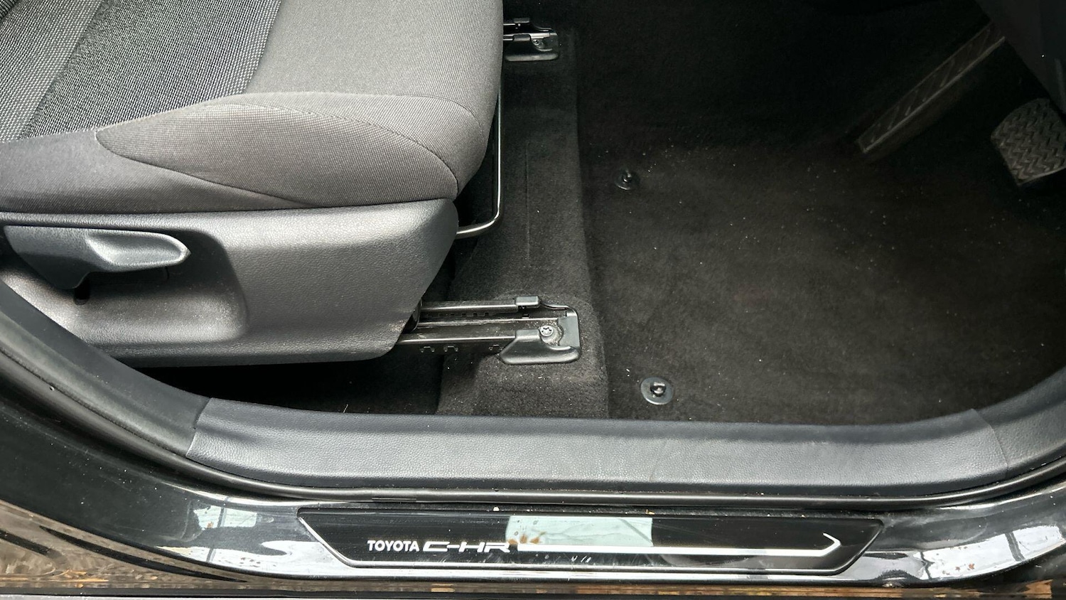 Used Toyota C-HR 2024 for sale - 76456831: Photo 42