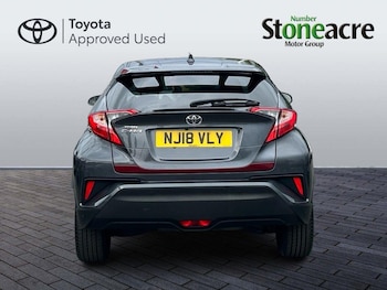 Used Toyota C-HR 2018 for sale - 79093173: Photo