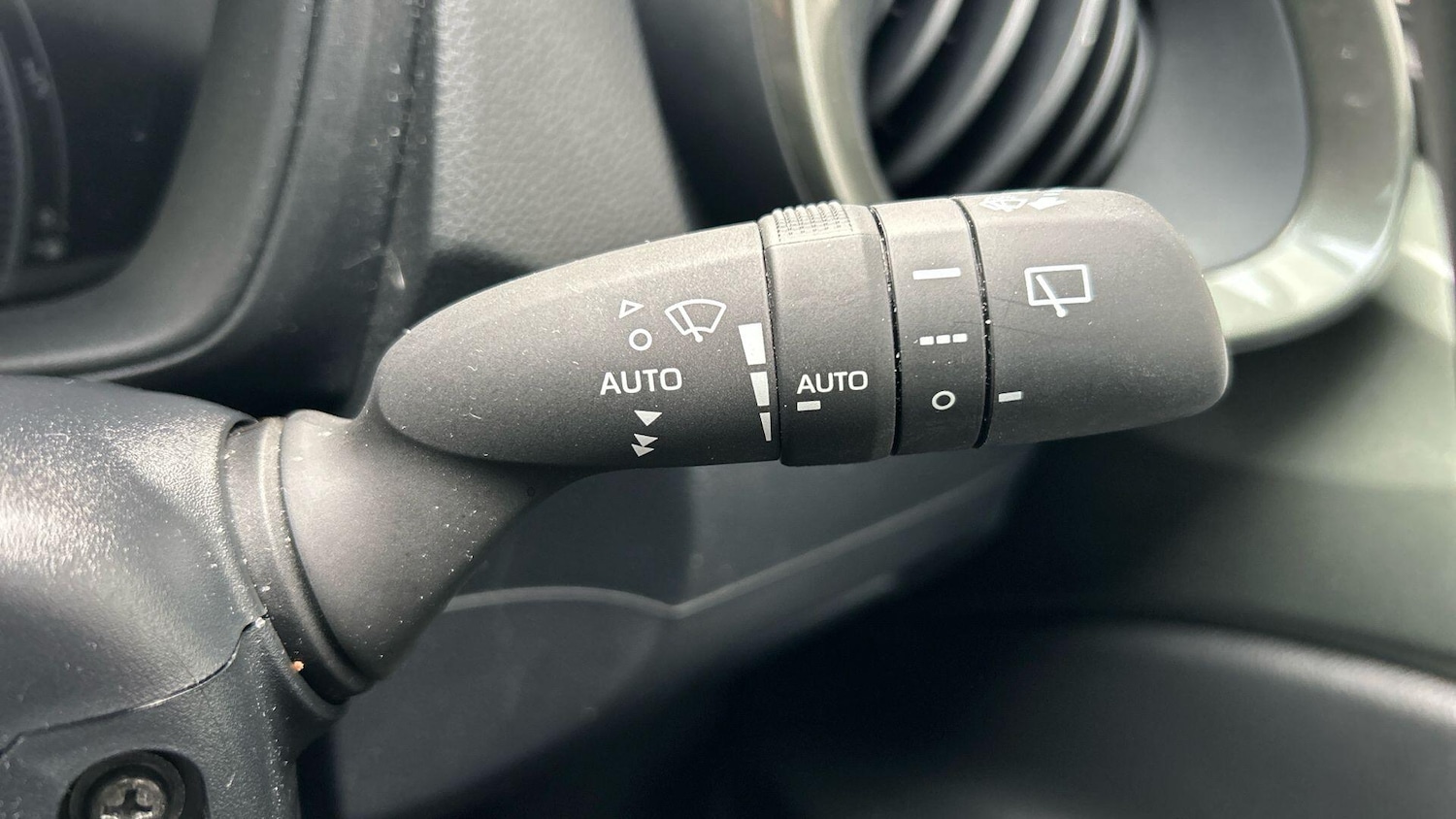 Used Toyota Aygo X 2023 for sale - 77646504: Photo 33