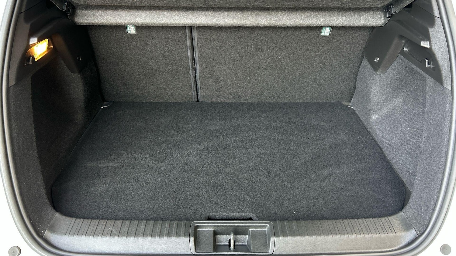 Used Renault Captur for sale - 76538309: Photo 18