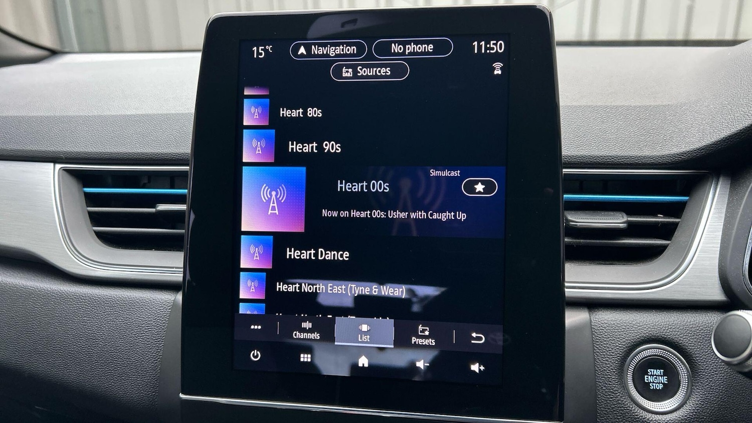 Used Renault Captur for sale - 76538309: Photo 25