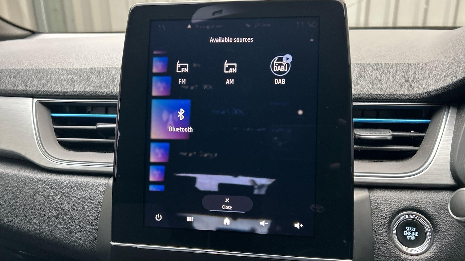 Used Renault Captur for sale - 76538309: Photo 26