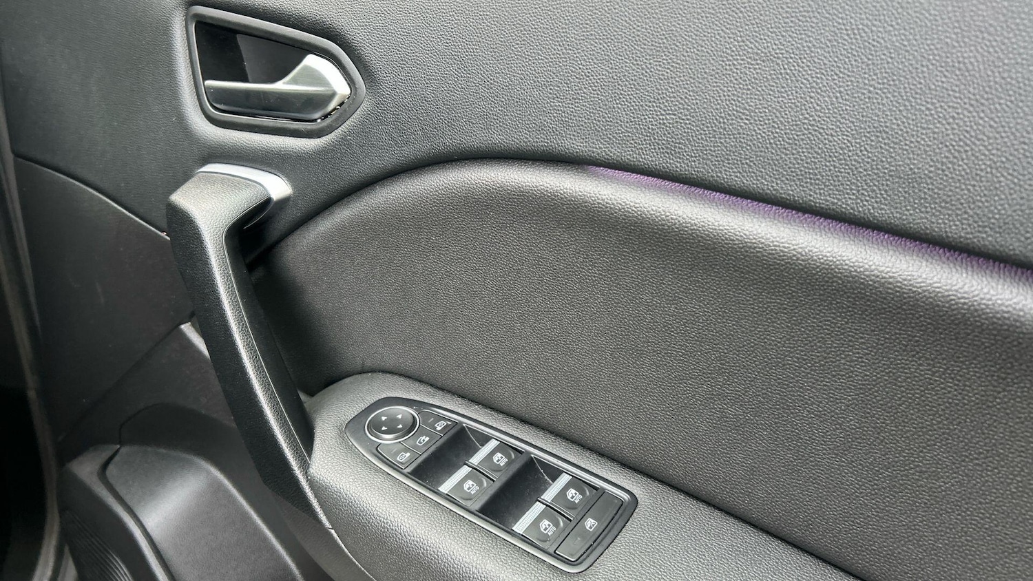 Used Renault Captur for sale - 76538309: Photo 42