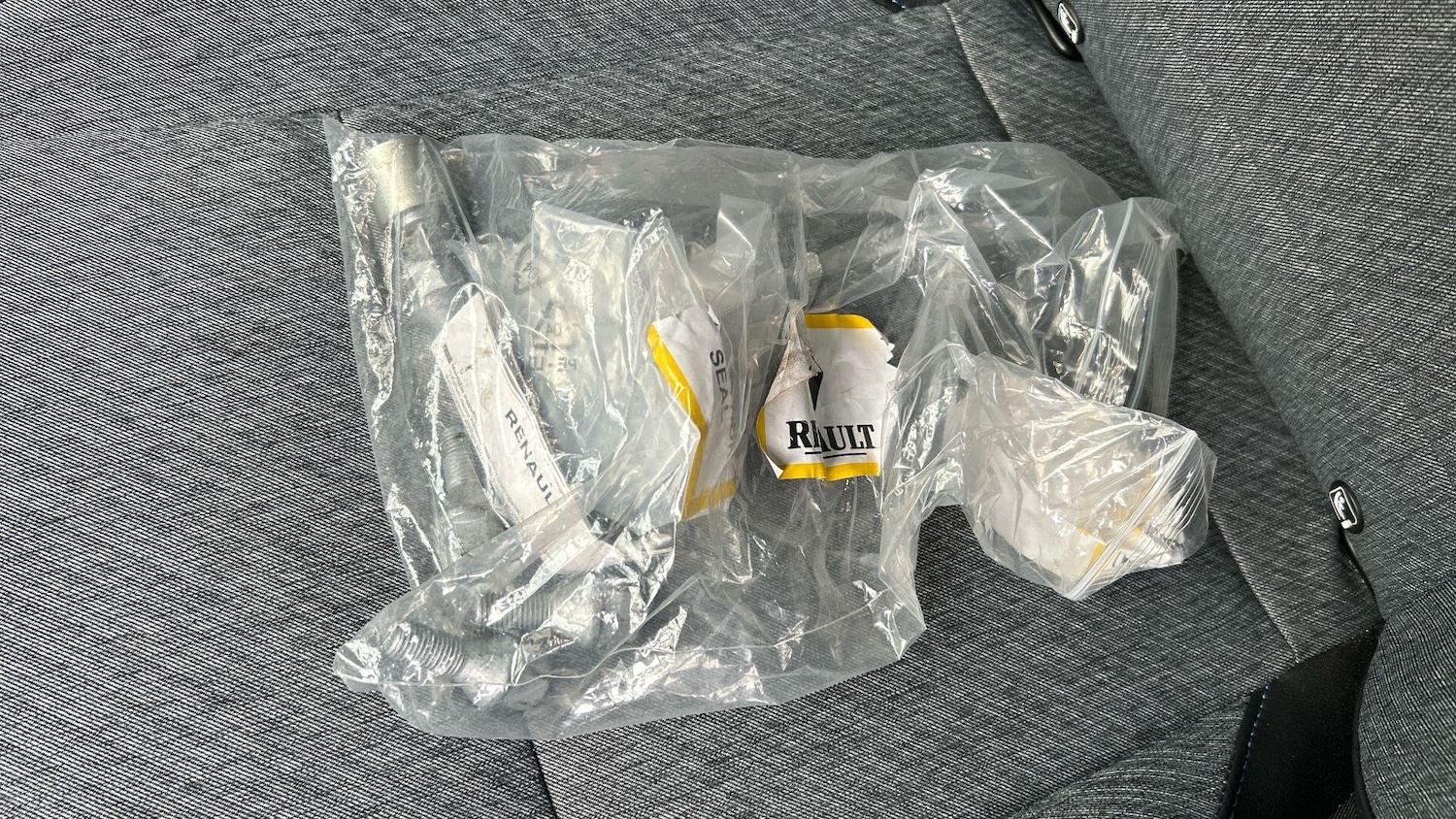 Used Renault Captur for sale - 76538309: Photo 49