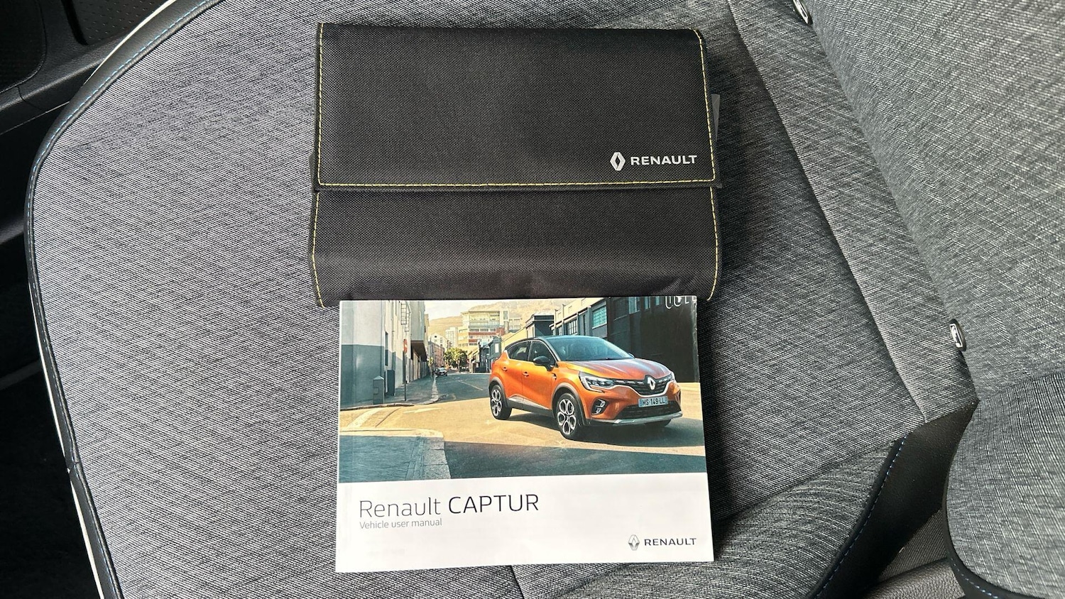 Used Renault Captur for sale - 76538309: Photo 51