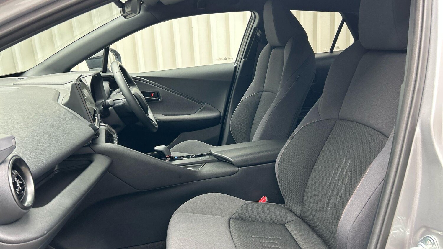 Used Toyota C-HR 2024 for sale - 77838715: Photo 14