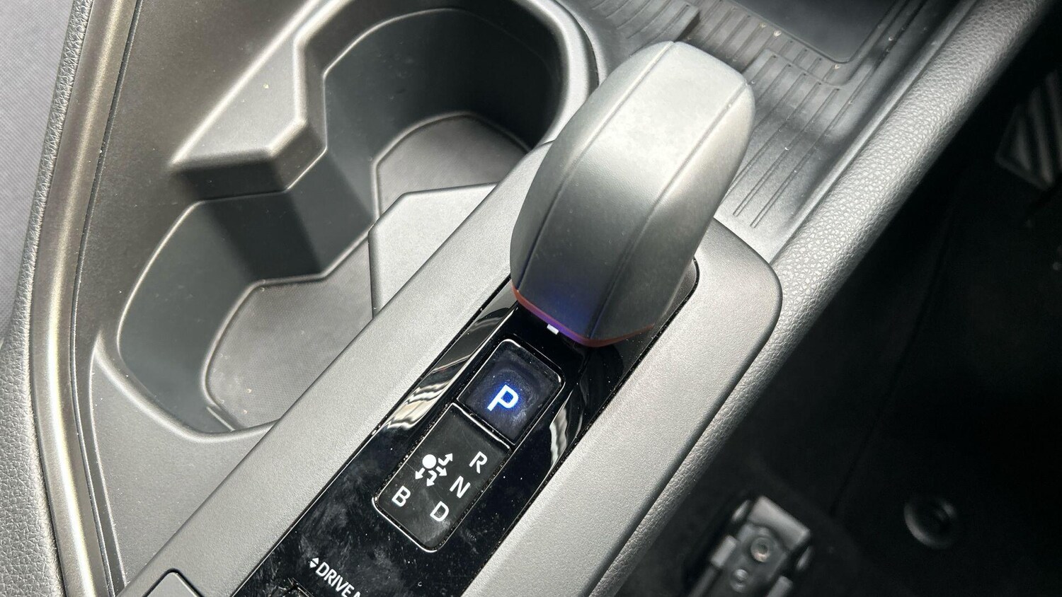 Used Toyota C-HR 2024 for sale - 77838715: Photo 33