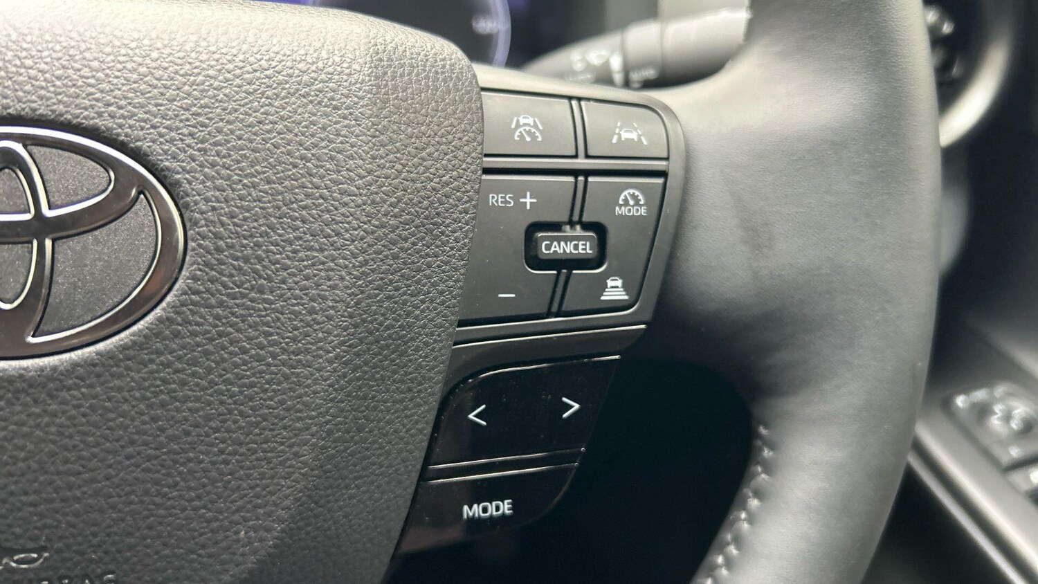 Used Toyota C-HR 2024 for sale - 77838715: Photo 40