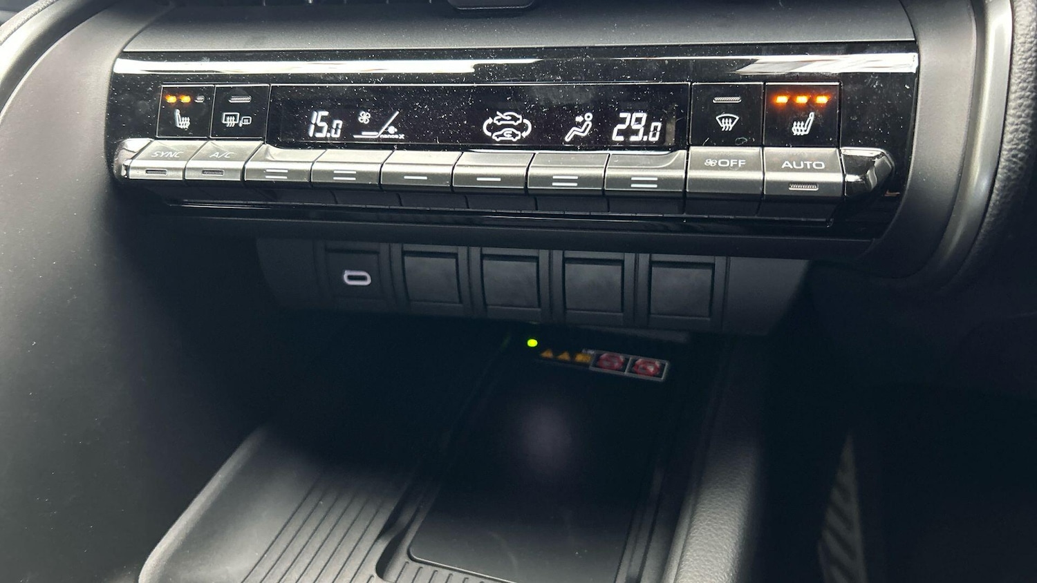 Used Toyota C-HR 2025 for sale - 76562287: Photo 28