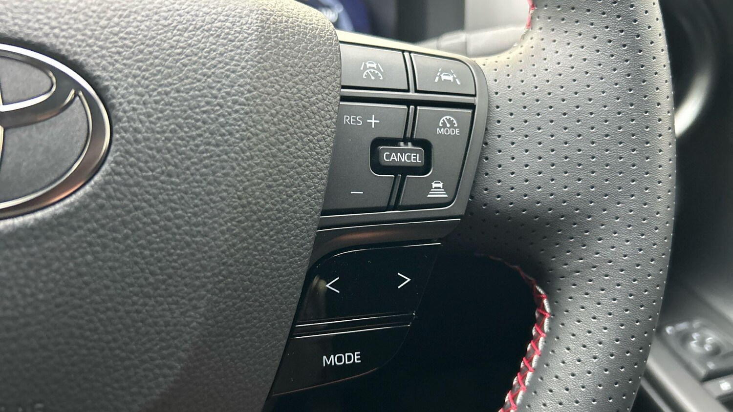 Used Toyota C-HR 2025 for sale - 76562287: Photo 39