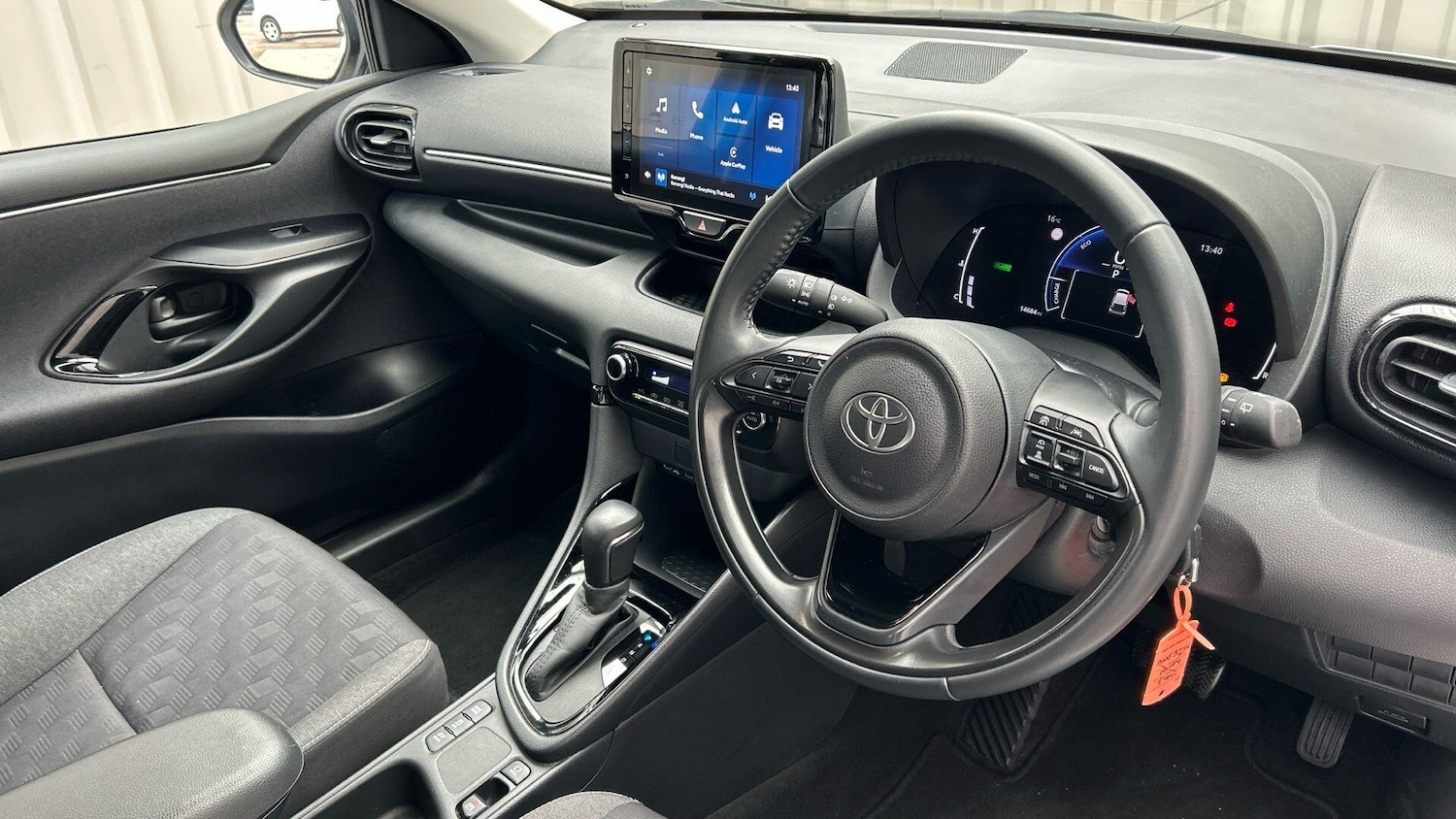 Used Toyota Yaris 2024 for sale - 78101390: Photo 12