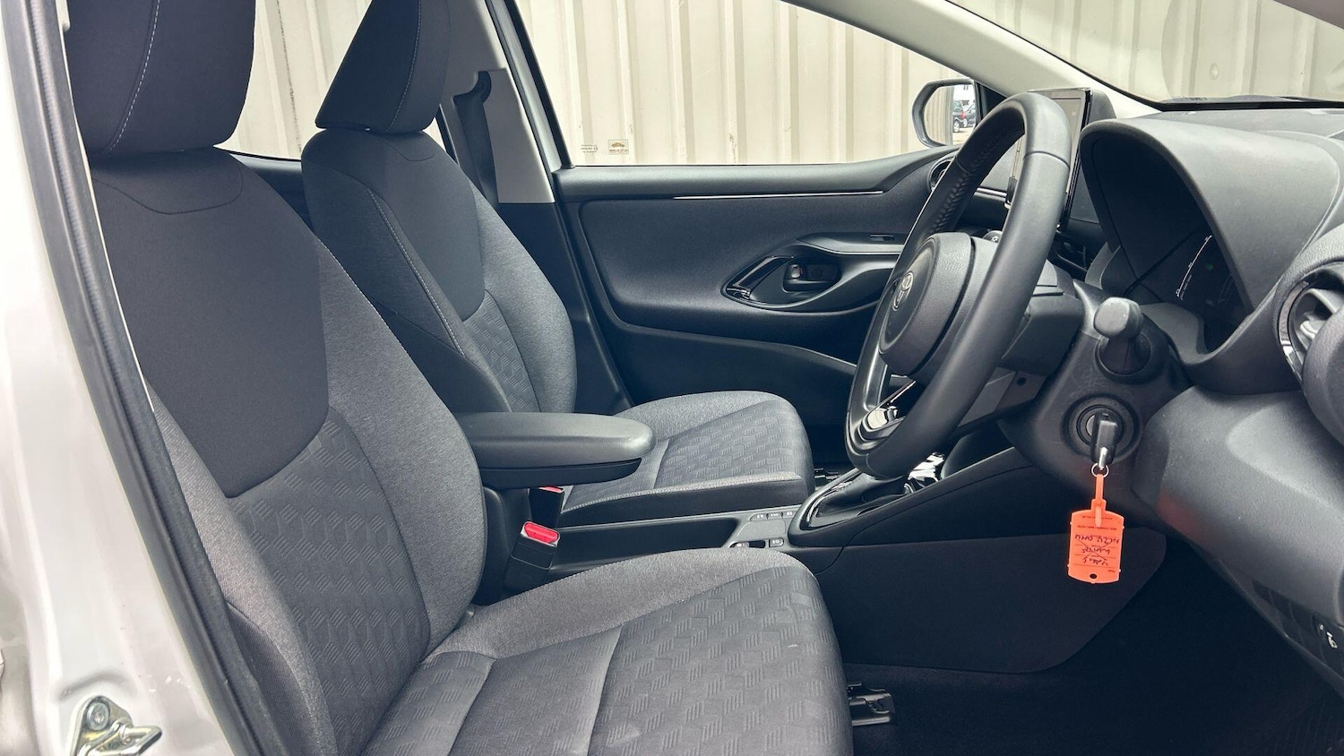 Used Toyota Yaris 2024 for sale - 78101390: Photo 17