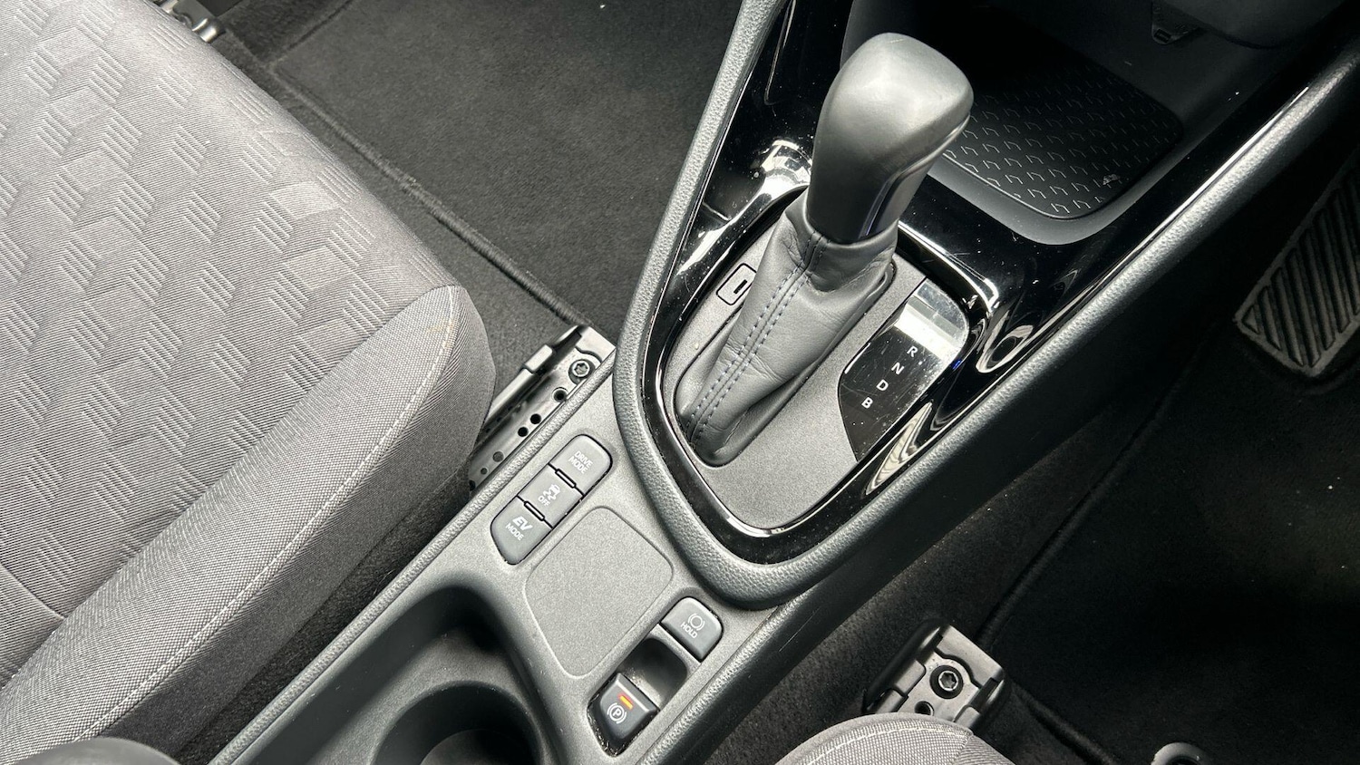 Used Toyota Yaris 2024 for sale - 78101390: Photo 33