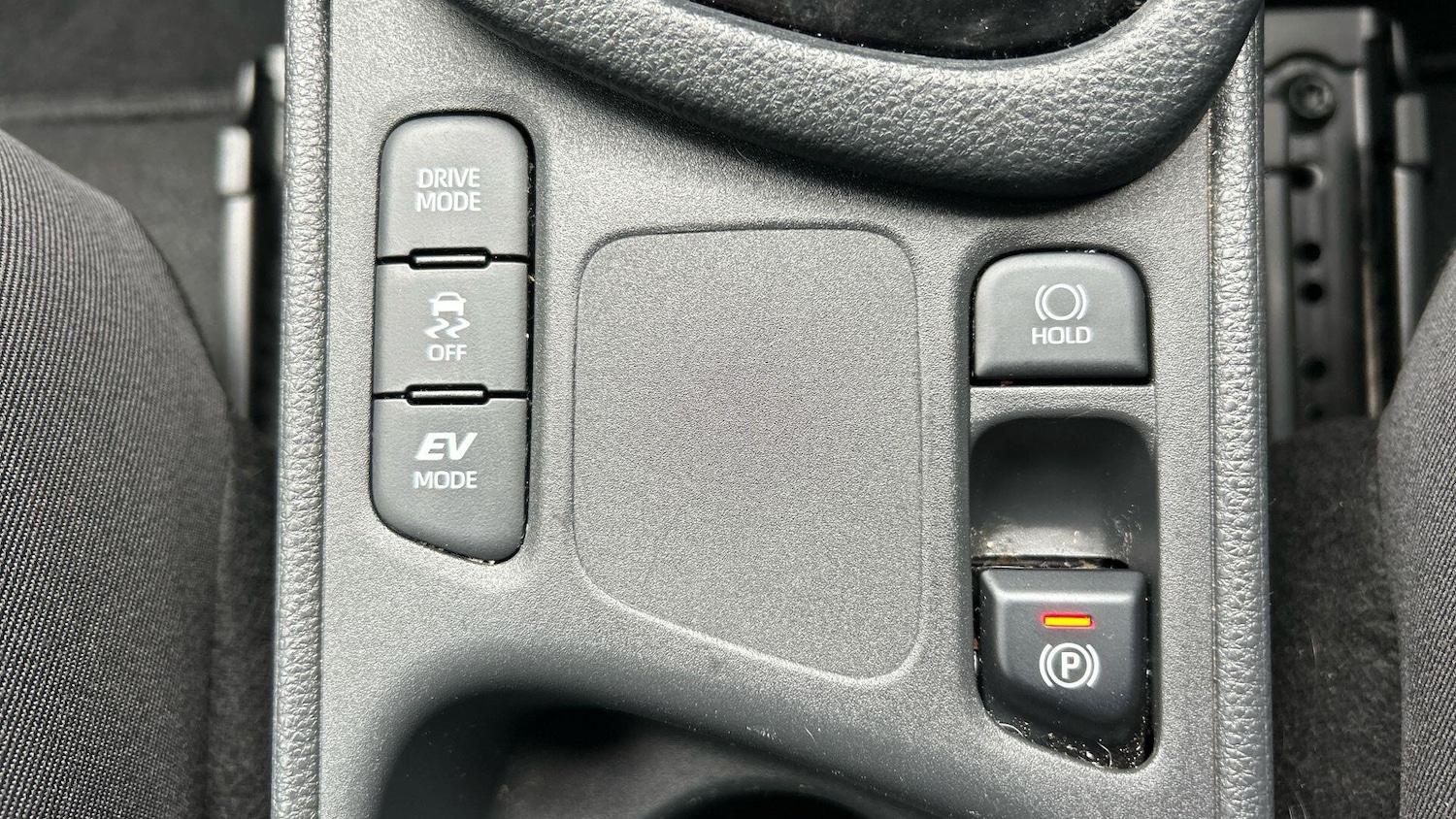 Used Toyota Yaris 2024 for sale - 78101390: Photo 35