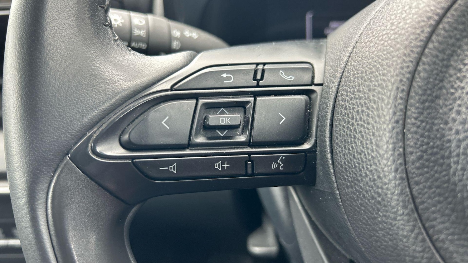 Used Toyota Yaris 2024 for sale - 78101390: Photo 36