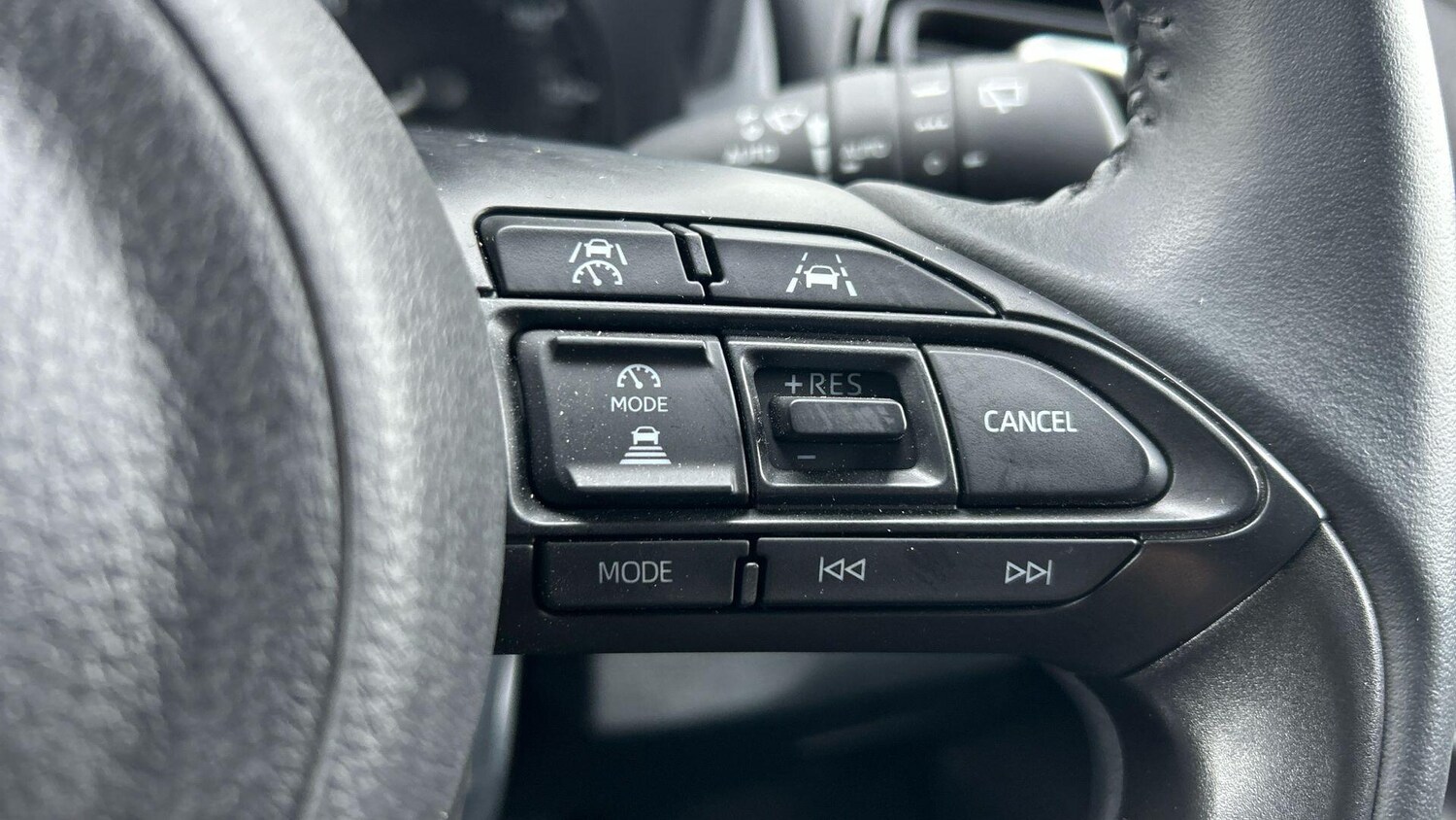 Used Toyota Yaris 2024 for sale - 77574867: Photo 31