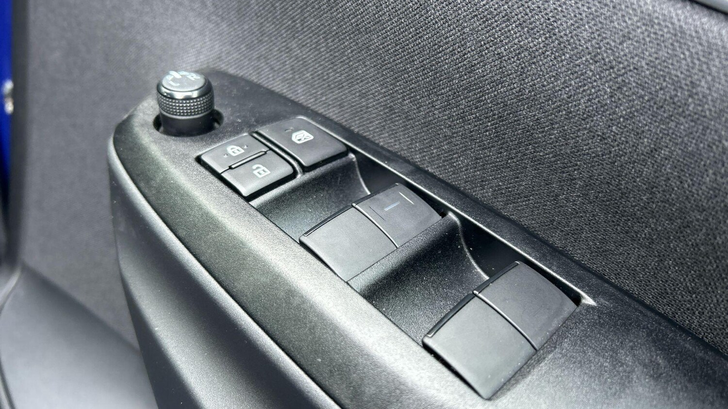 Used Toyota Yaris 2024 for sale - 77574867: Photo 33