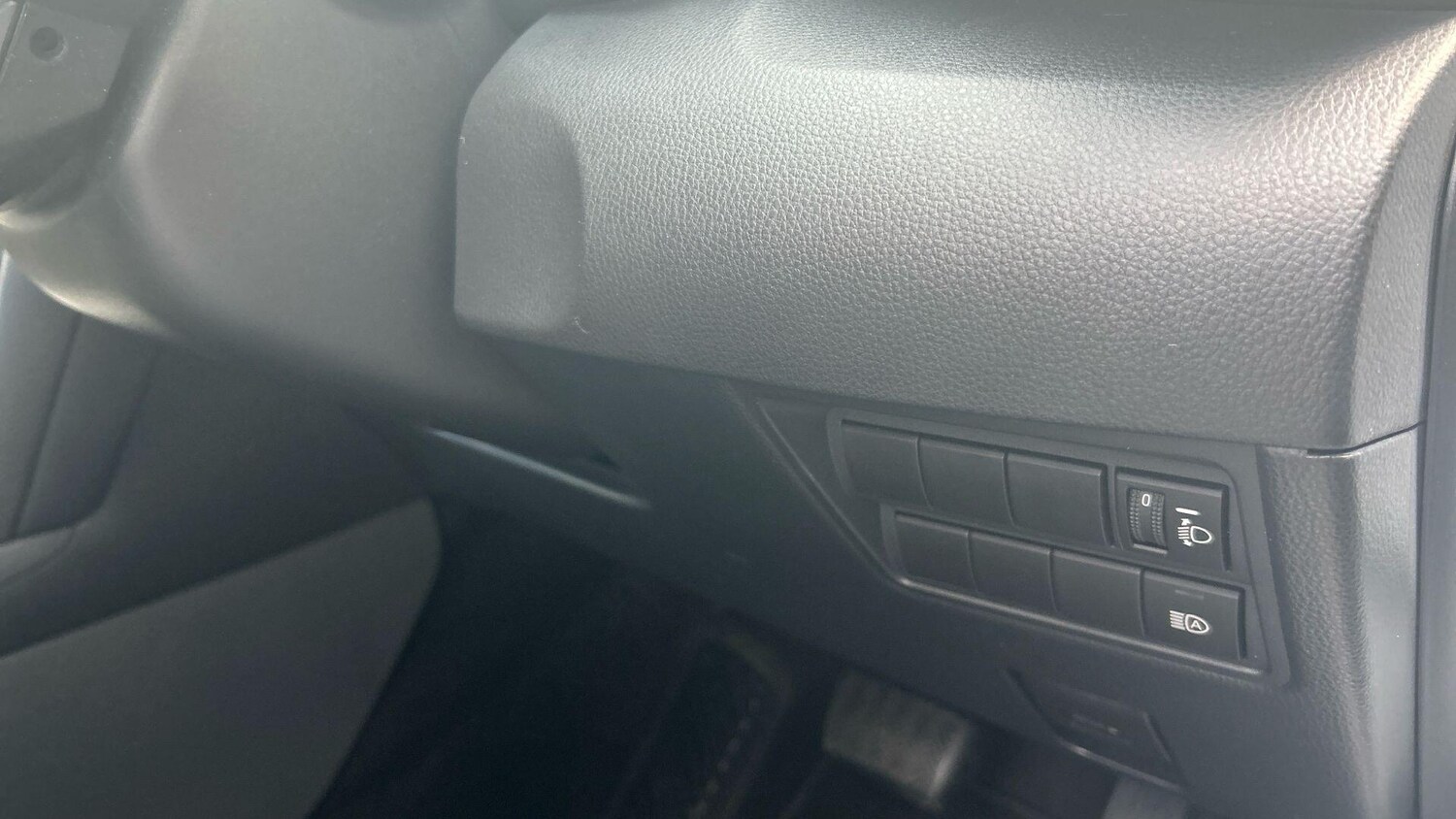 Used Toyota Yaris Cross 2024 for sale - 77939461: Photo 39