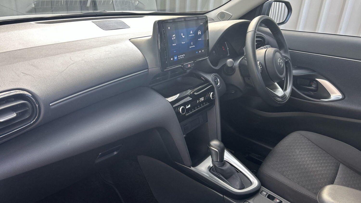 Used Toyota Yaris Cross 2024 for sale - 77939461: Photo 41